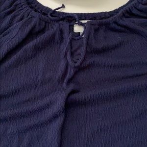 old navy flowy t shirt